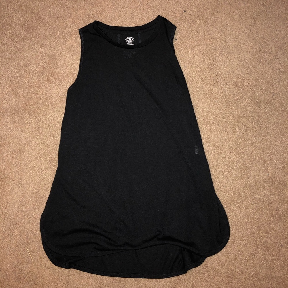 Black athletic tank top
